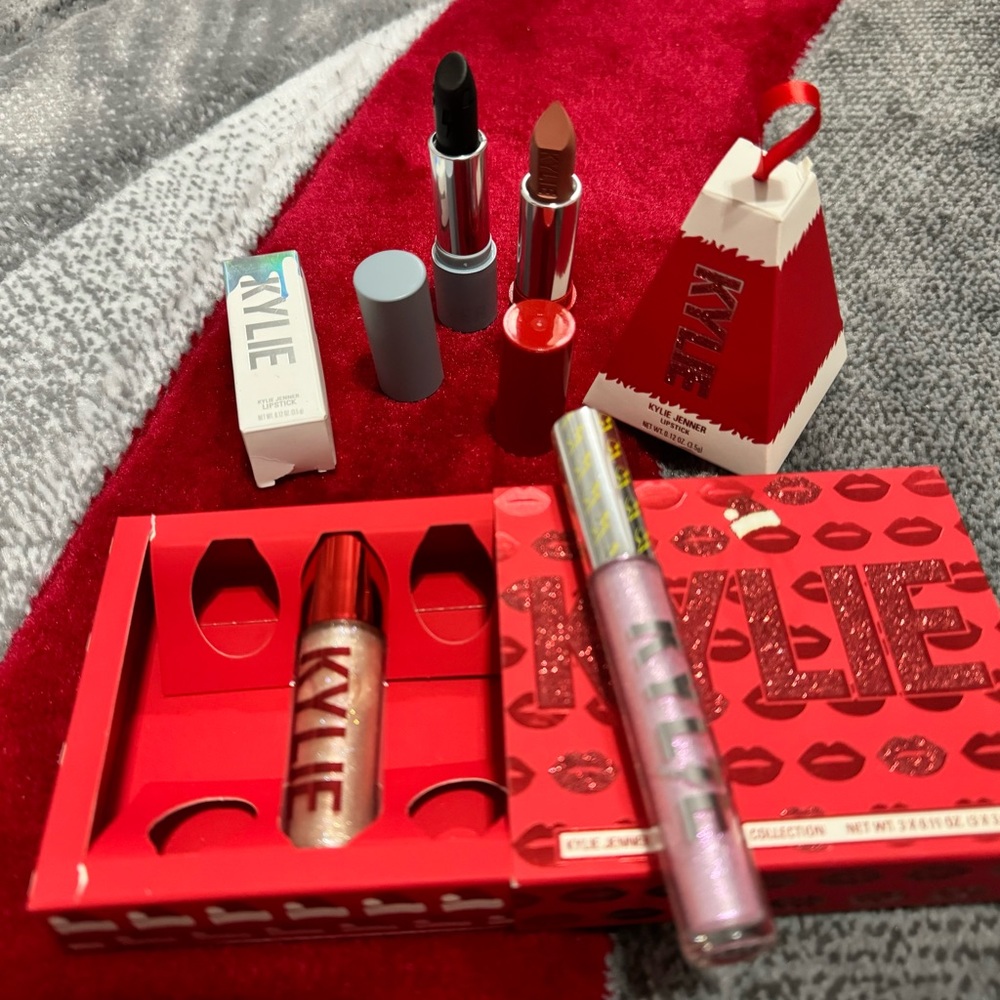 Kylie Cosmetics bundle